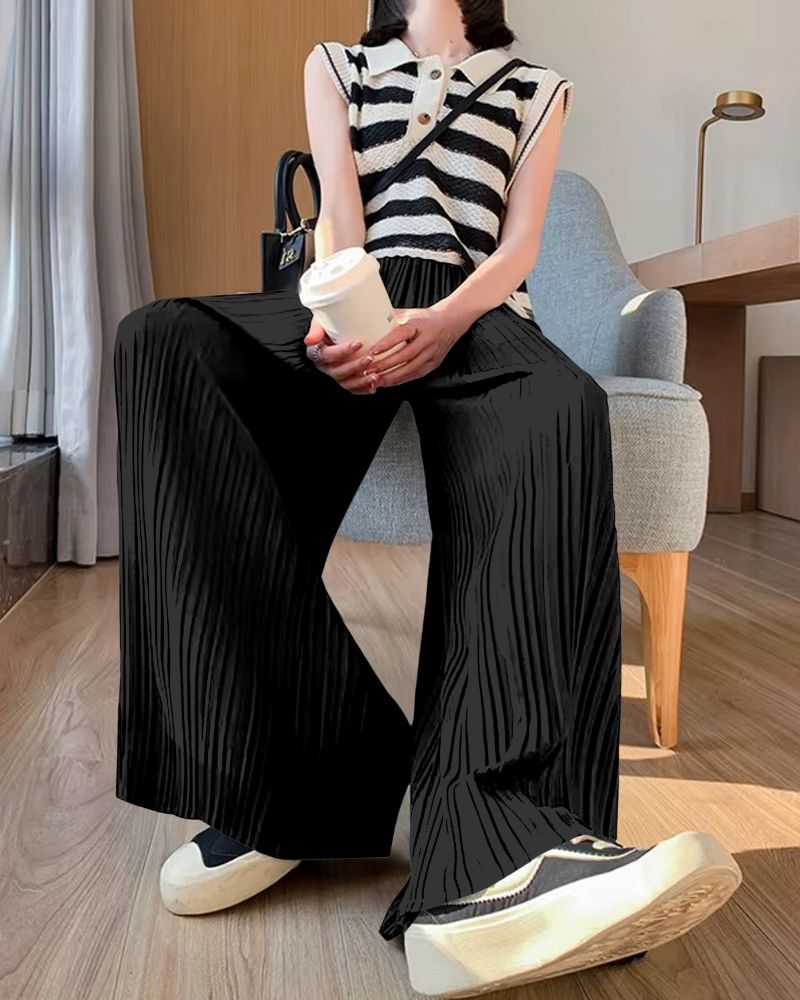 Classic Black Flowy Pleated Palazzo Trousers