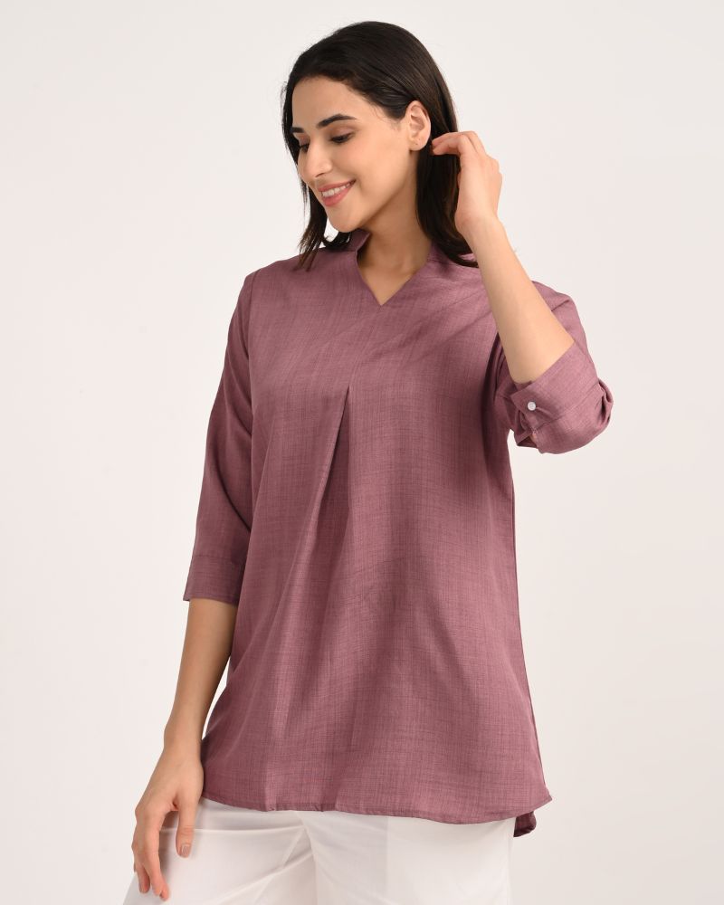 “Side slit detail of Mauve Linen-Blend Short Kurta”
