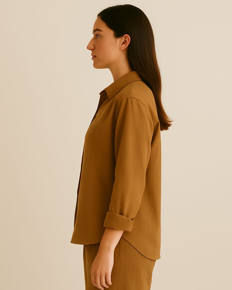 Side profile of relaxed crinkle cotton set in warm toffee color

